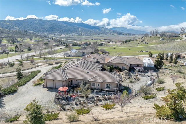 Detail Gallery Image 70 of 75 For 26551 Cumberland Rd, Tehachapi,  CA 93561 - 5 Beds | 6/1 Baths