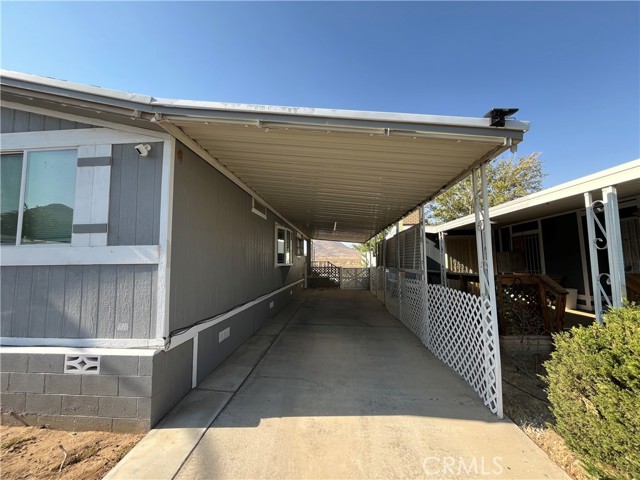 20683 Waalew Road, Apple Valley CA: https://media.crmls.org/medias/4a28d4fe-206b-4406-b030-eb2484e71fef.jpg