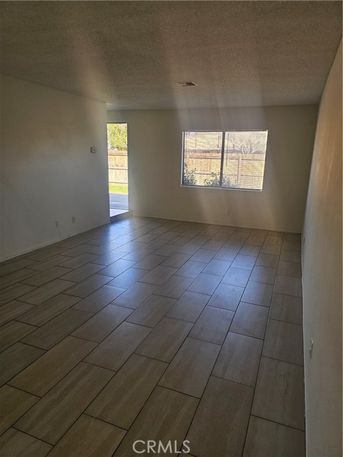 45419 10th W Street, Lancaster CA: https://media.crmls.org/medias/4a28e95b-ef58-4692-ba07-92a04222d4ba.jpg