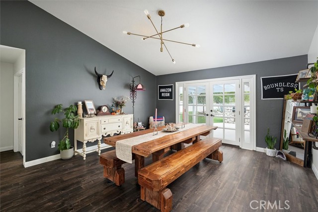 Detail Gallery Image 12 of 66 For 33314 Pewter Rd, Agua Dulce,  CA 91390 - 4 Beds | 2 Baths