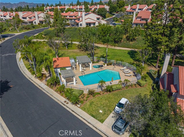 Detail Gallery Image 31 of 42 For 19210 Lahey St #2,  Porter Ranch,  CA 91326 - 3 Beds | 2/1 Baths