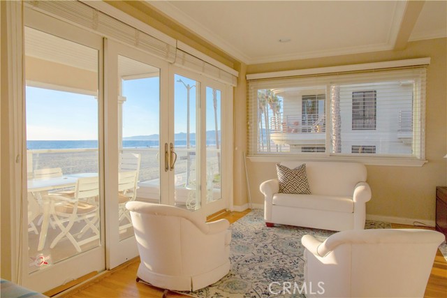 Detail Gallery Image 10 of 42 For 3003 Ocean Front Walk, Venice,  CA 90291 - 3 Beds | 3 Baths