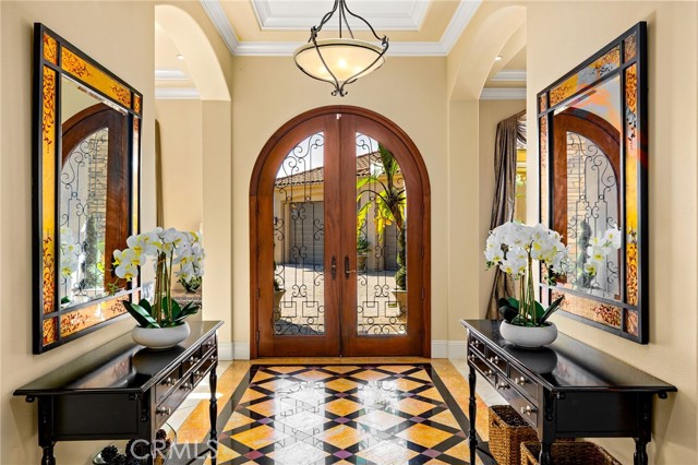 Detail Gallery Image 8 of 68 For 22928 San Joaquin, Canyon Lake,  CA 92587 - 4 Beds | 4/2 Baths