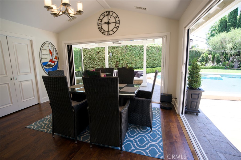 MLS #OC25164234 img 16