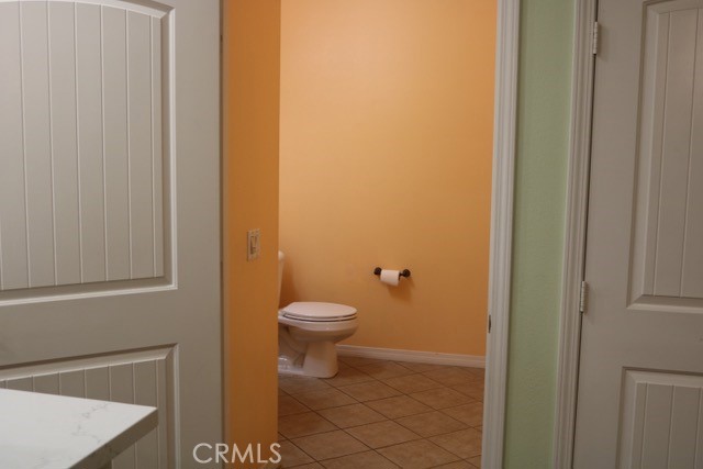 Detail Gallery Image 14 of 34 For 237 West Linden Drive, Orange,  CA 92865 - 4 Beds | 2/1 Baths