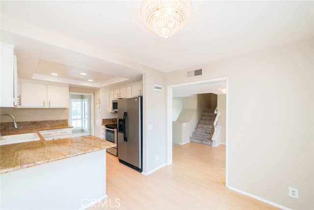 39 Lakeshore, Irvine CA: https://media.crmls.org/medias/4a2b4ccf-20e8-4e7b-80f0-610fa458ffaf.jpg