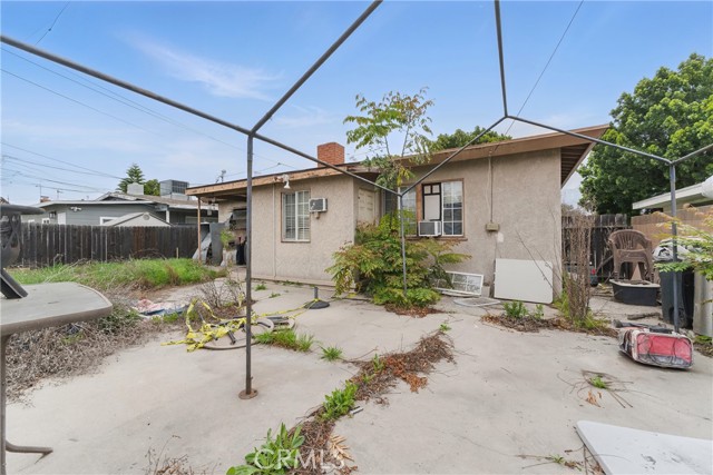 Detail Gallery Image 16 of 25 For 14423 Dumont Ave, Norwalk,  CA 90650 - 2 Beds | – Baths