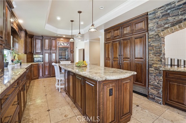 Detail Gallery Image 22 of 69 For 27139 Crystal Springs, Canyon Country,  CA 91387 - 4 Beds | 2/1 Baths