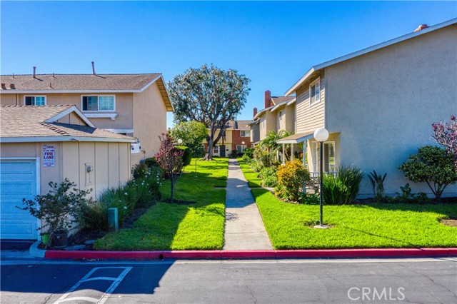 Detail Gallery Image 6 of 50 For 15880 Bogart Ct, Fountain Valley,  CA 92708 - 3 Beds | 2 Baths