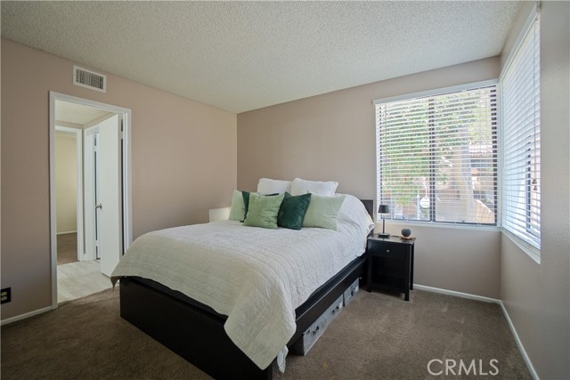 1400 W Edgehill Road, San Bernardino CA: https://media.crmls.org/medias/4a2d2363-c30e-473a-b89d-5b41a21184be.jpg