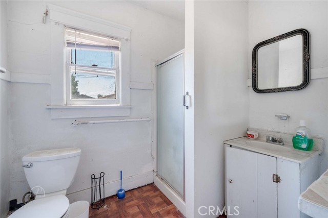 1715 Cherry Street, Bakersfield CA: https://media.crmls.org/medias/4a2d33ff-3dba-42b8-8bc3-9bc521ab7566.jpg