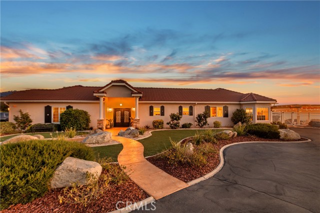 Detail Gallery Image 5 of 66 For 41538 Avenida Ortega, Temecula,  CA 92592 - 4 Beds | 2/1 Baths