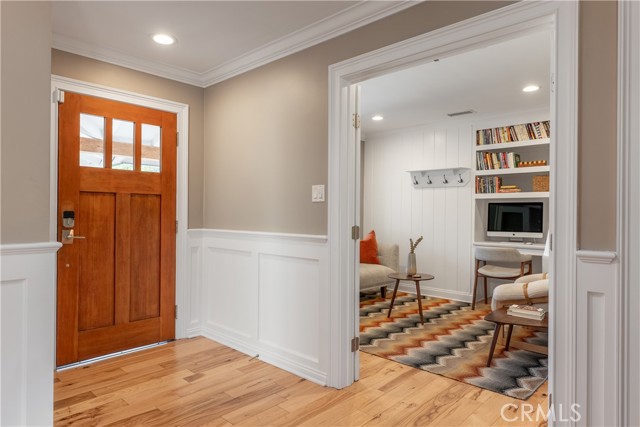 Detail Gallery Image 28 of 31 For 8844 Villanova Ave, Los Angeles,  CA 90045 - 5 Beds | 4 Baths