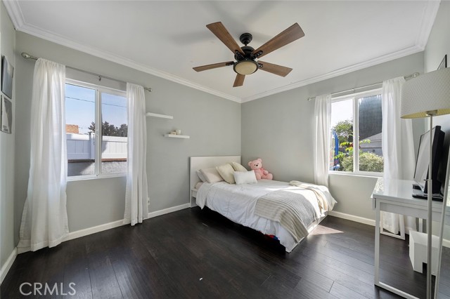 Detail Gallery Image 22 of 36 For 4228 Ostrom, Lakewood,  CA 90713 - 5 Beds | 3 Baths