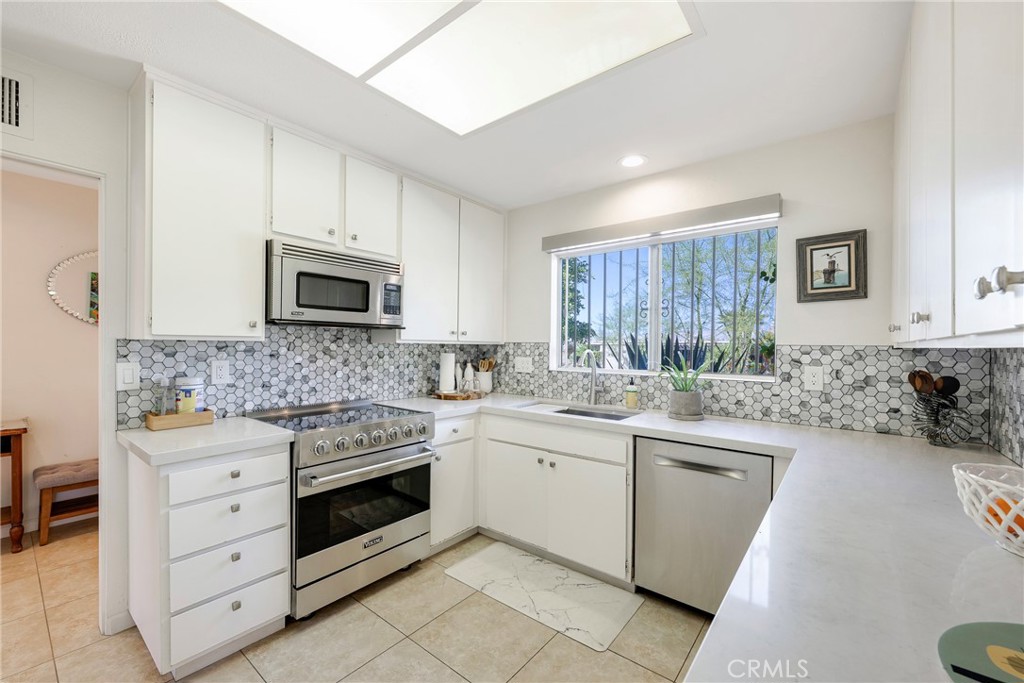 MLS #CV25252967 image #6