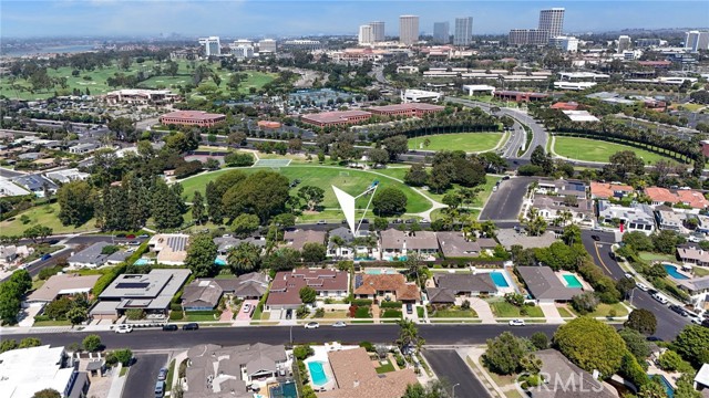 Detail Gallery Image 16 of 73 For 1831 Seadrift Dr, Corona Del Mar,  CA 92625 - 5 Beds | 4 Baths