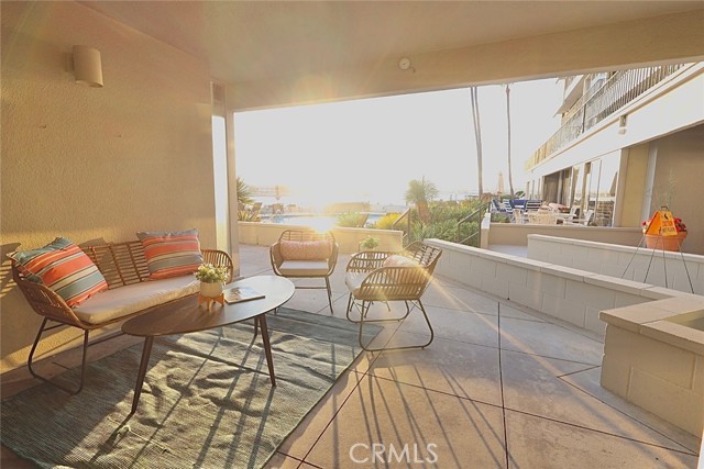 2525 Ocean Boulevard, Corona del Mar CA: https://media.crmls.org/medias/4a2e29e7-1ad2-42eb-b7c3-6b401e4e5cbb.jpg