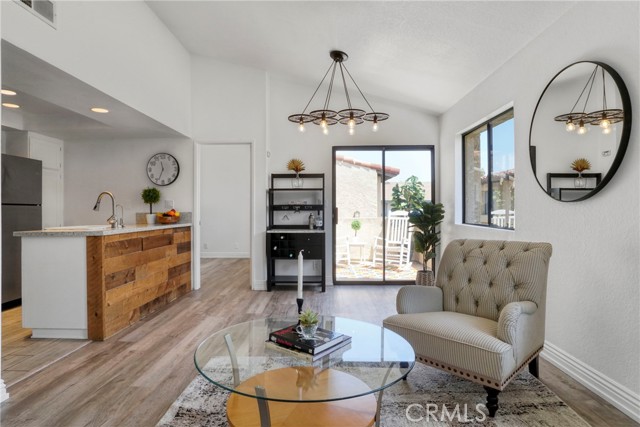 Detail Gallery Image 9 of 31 For 17333 Brookhurst St #F4,  Fountain Valley,  CA 92708 - 2 Beds | 2 Baths