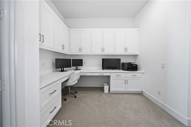 Detail Gallery Image 34 of 69 For 27516 Golden Currant Pl, Valencia,  CA 91381 - 4 Beds | 4/1 Baths