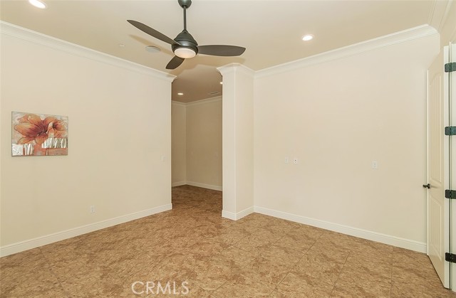 1562 N Empire Lane, Clovis CA: https://media.crmls.org/medias/4a2ff177-3afe-4c44-b5aa-e199ca7368ae.jpg
