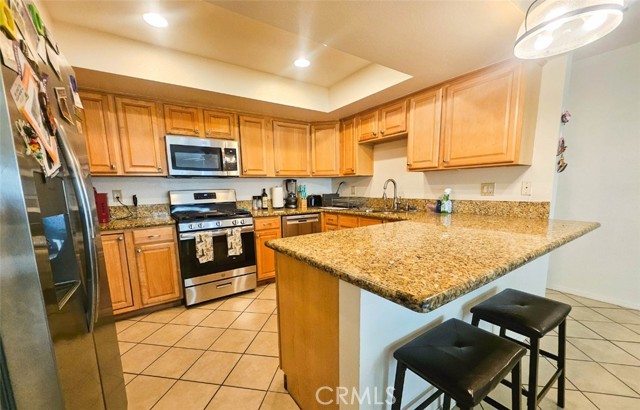 Detail Gallery Image 8 of 37 For 1337 W Latham, Hemet,  CA 92543 - 3 Beds | 2/1 Baths