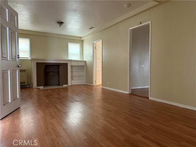 Detail Gallery Image 3 of 7 For 4532 Eagle Rock Bld, Los Angeles,  CA 90041 - 2 Beds | 1 Baths