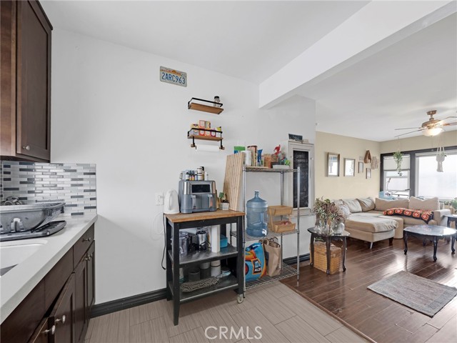 Detail Gallery Image 11 of 15 For 933 E 1st St #7,  Long Beach,  CA 90802 - 1 Beds | 1 Baths