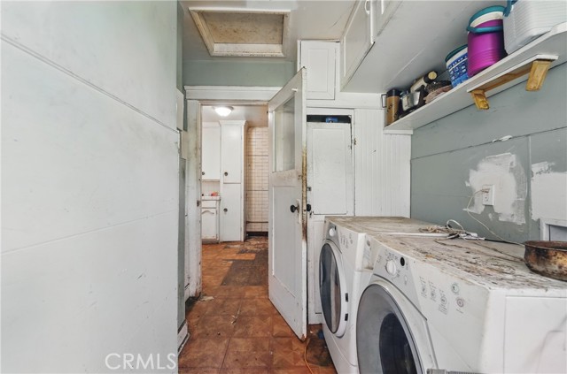 5823 Madden Avenue, Los Angeles CA: https://media.crmls.org/medias/4a32fcf9-370f-4ea8-abb9-d2188fa1a4dc.jpg
