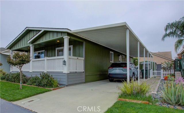 Detail Gallery Image 1 of 22 For 1568 Queen Way, Livingston,  CA 95334 - 3 Beds | 2 Baths