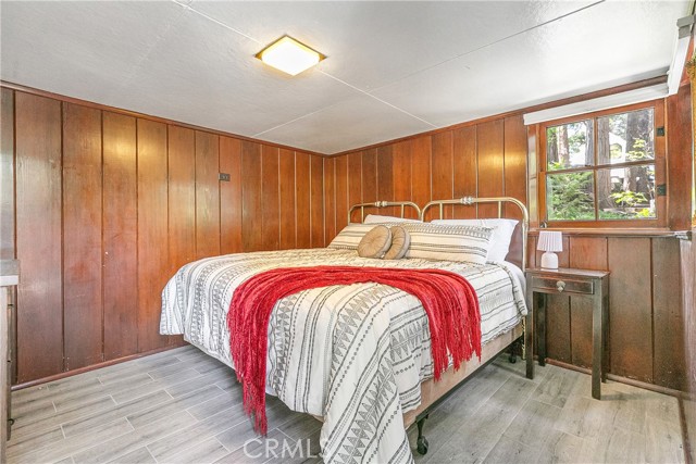 187 Cedar Circle Circle, Lake Arrowhead CA: https://media.crmls.org/medias/4a33c850-2d98-44a1-8452-23dd3c63b63c.jpg