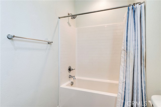 Detail Gallery Image 20 of 26 For 5386 Vicenza Ln, Fontana,  CA 92336 - 4 Beds | 2/1 Baths