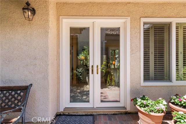 19222 Mayall Street, Northridge CA: https://media.crmls.org/medias/4a355654-829c-4867-bc92-521661a02ba0.jpg