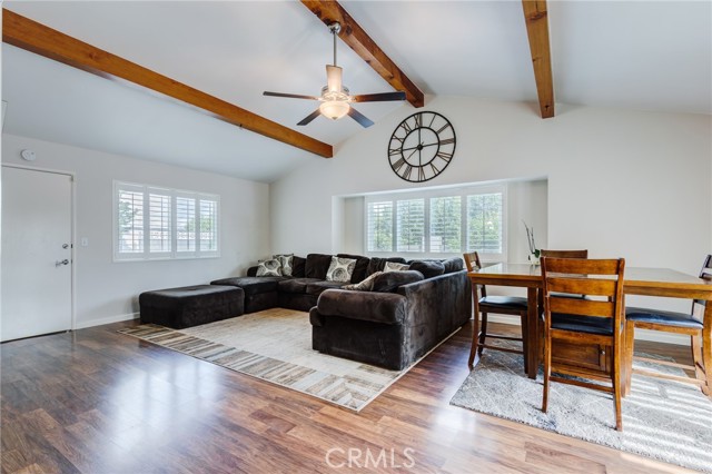 395 E Monterey Road, Corona CA: https://media.crmls.org/medias/4a35d6b7-b6a3-465a-a36a-973d21d155e5.jpg