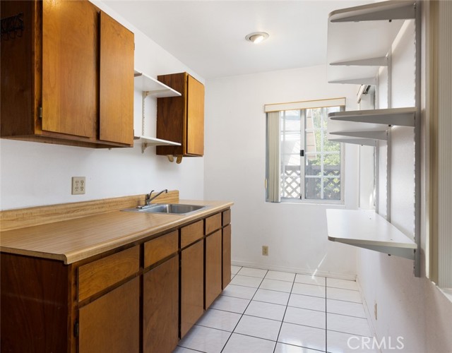 11211 Newport Ave., North Tustin CA: https://media.crmls.org/medias/4a371ce4-eb74-4d39-90e4-50b396fb7bcf.jpg