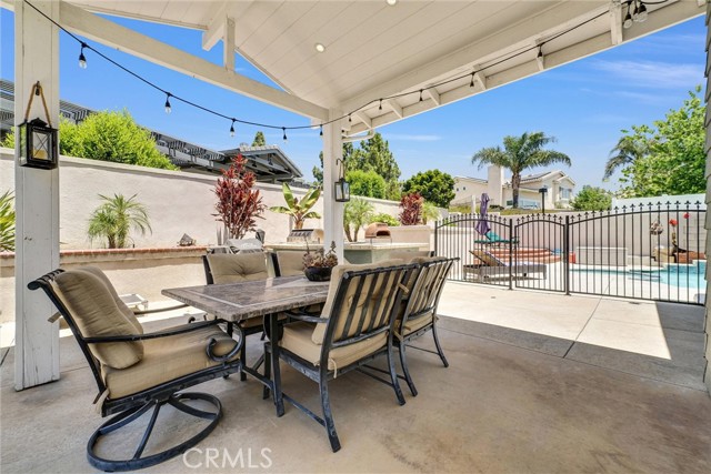 5520 Meadowbrook Court, Rancho Cucamonga CA: https://media.crmls.org/medias/4a37482e-e2e3-4e6a-a282-329cc0da4053.jpg