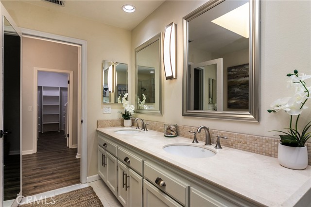 Dual sinks with new countertops