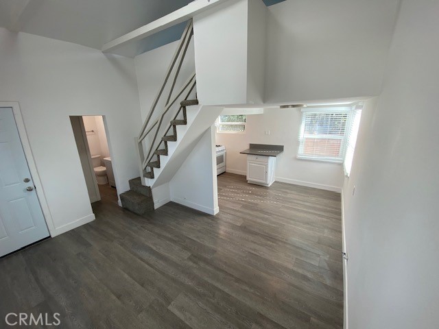 Detail Gallery Image 8 of 11 For 3300 Walnut Grove Ave, Rosemead,  CA 91770 - – Beds | – Baths