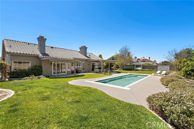 Detail Gallery Image 16 of 47 For 5864 Jeffries Ranch Rd, Oceanside,  CA 92057 - 4 Beds | 2/1 Baths