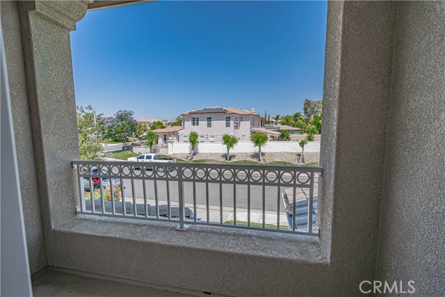 25910 Tennyson Lane, Stevenson Ranch CA: https://media.crmls.org/medias/4a38de36-e23c-477d-bebc-d8684087cbb6.jpg