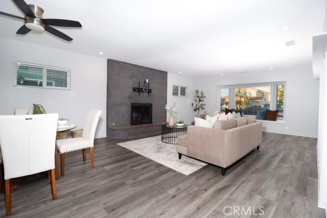 13917 Truro Avenue, Hawthorne CA: https://media.crmls.org/medias/4a3932de-7452-4164-8dfe-40198c32da93.jpg