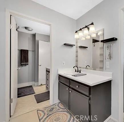 Detail Gallery Image 14 of 19 For 10125 De Soto Ave #40,  Chatsworth,  CA 91311 - 3 Beds | 1/1 Baths