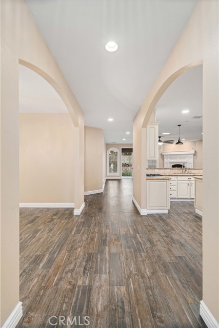 Detail Gallery Image 6 of 47 For 42041 W 47th St, Lancaster,  CA 93536 - 4 Beds | 3 Baths