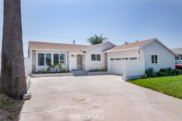 687 W Wilson St, Costa Mesa, CA 92627