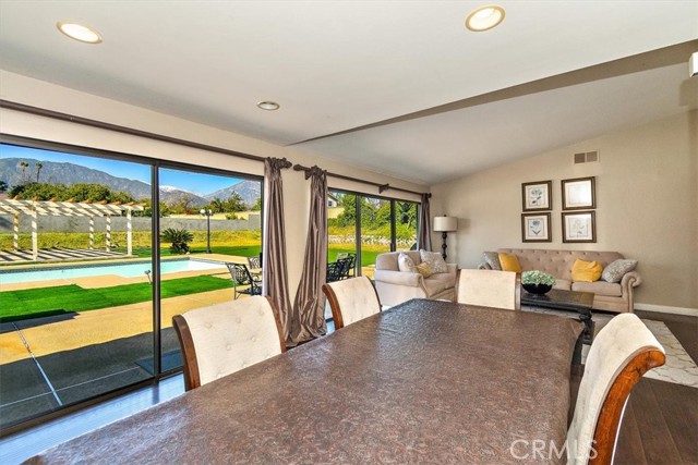 Detail Gallery Image 7 of 34 For 121 E Baseline Rd, Claremont,  CA 91711 - 4 Beds | 2/1 Baths