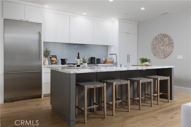502 W Balboa Boulevard, Newport Beach CA: https://media.crmls.org/medias/4a3ba6aa-1b29-49ad-bdd7-539180e137f4.jpg