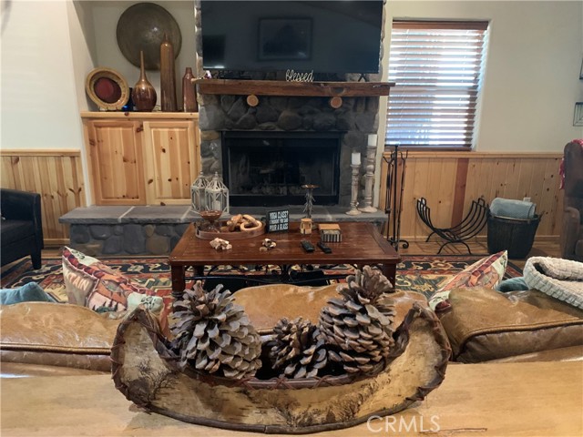 Detail Gallery Image 60 of 65 For 424 Mountainaire Ln, Big Bear Lake,  CA 92315 - 3 Beds | 2 Baths