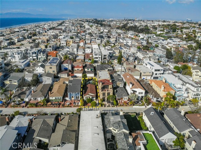 341 4th Street, Manhattan Beach, California 90266, 2 Bedrooms Bedrooms, ,1 BathroomBathrooms,Residential,Sold,4th,SB22011102