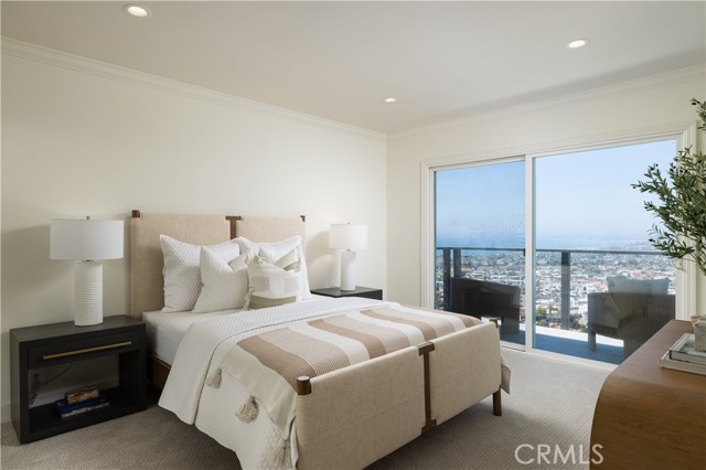 303 E Avenida Cordoba, San Clemente CA: https://media.crmls.org/medias/4a3c2434-f091-427a-aeb3-cea03dcdf251.jpg