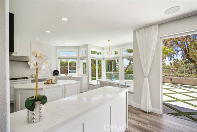 14 Glastonbury Place, Laguna Niguel CA: https://media.crmls.org/medias/4a3c52e8-31f4-4d0f-9822-217a8e287801.jpg