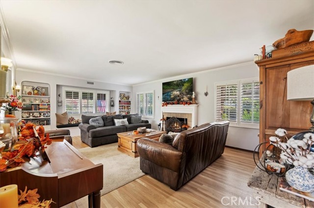 Detail Gallery Image 8 of 38 For 3630 Castle Reagh, Riverside,  CA 92506 - 3 Beds | 2/1 Baths